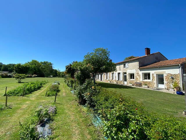 VENSAC BOURG — photo du bien