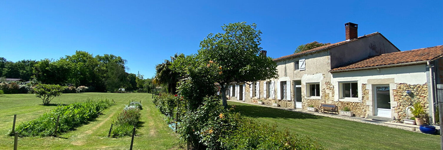 Maison 12 Pièces 534 m² à vendre à Vensac (33590)