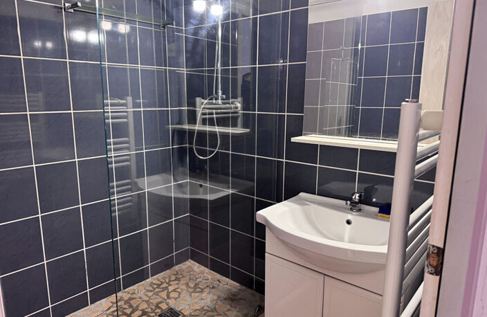 Appartement Bourg 2 pièces 43.56 m2 — photo 3