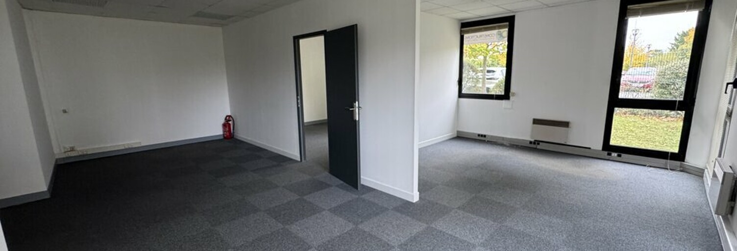 Bureau  63 m² à louer à Tours (37100)