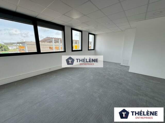 BUREAUX à LOUER — photo du bien