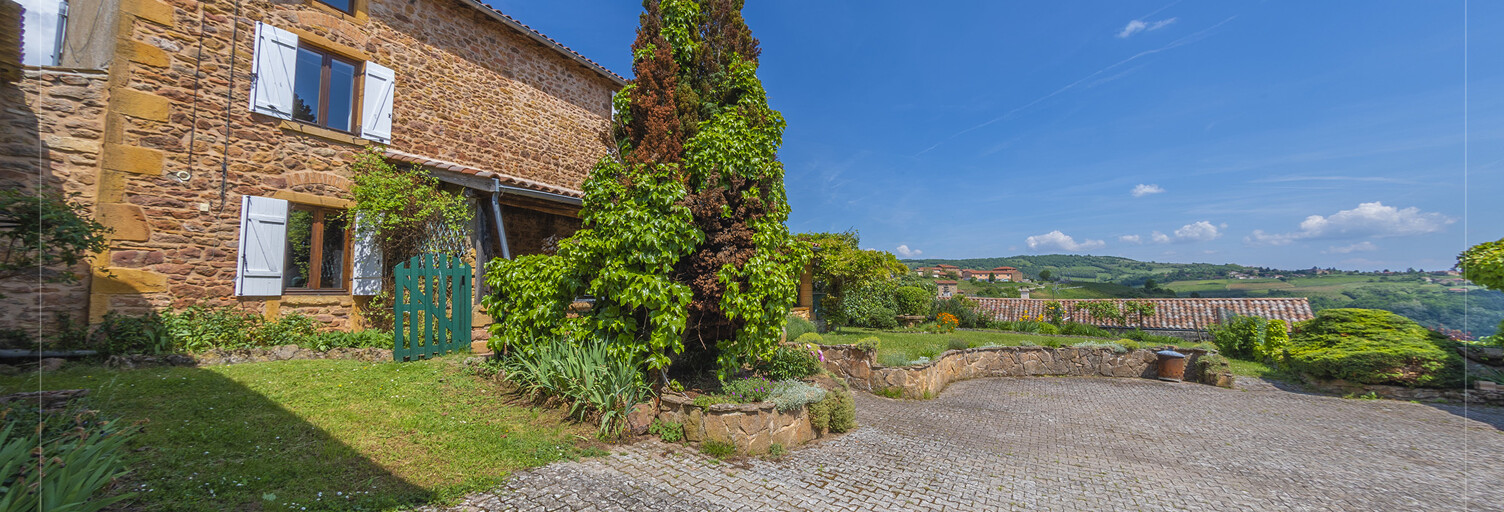 Maison 6 Pièces 240 m² à vendre à Sainte-Paule (69620)