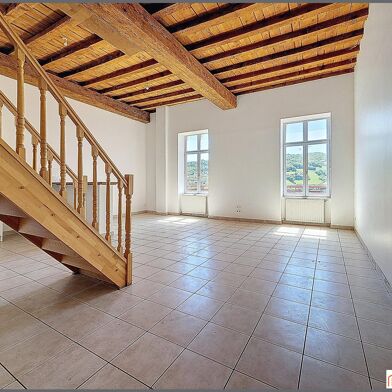 Appartement 6 pièces 272250 €