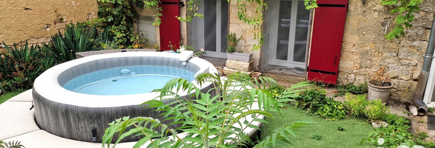 Maison 7 Pièces 186 m² à vendre à Coulonges-sur-l'Autize (79160)