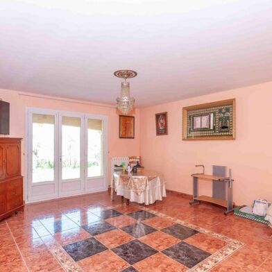 Maison 6 pièces 307110 €