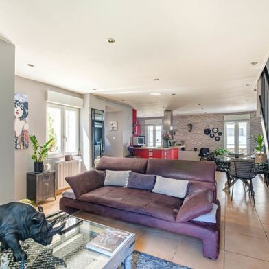 Appartement 4 pièces 288640 €