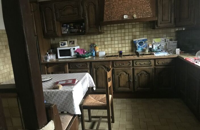 Maison en pierre de 6 pièces principales — photo 4