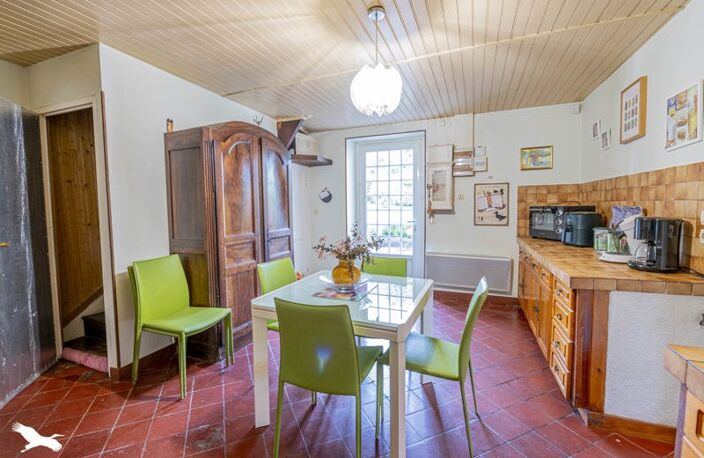 Maison en pierre de 6 pièces principales — photo 4