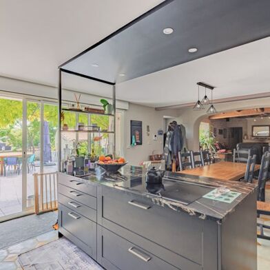 Maison 8 pièces 328811 €