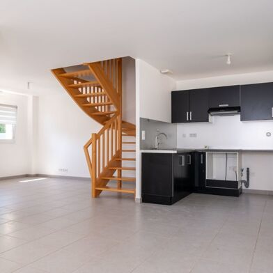 Maison 4 pièces 286740 €