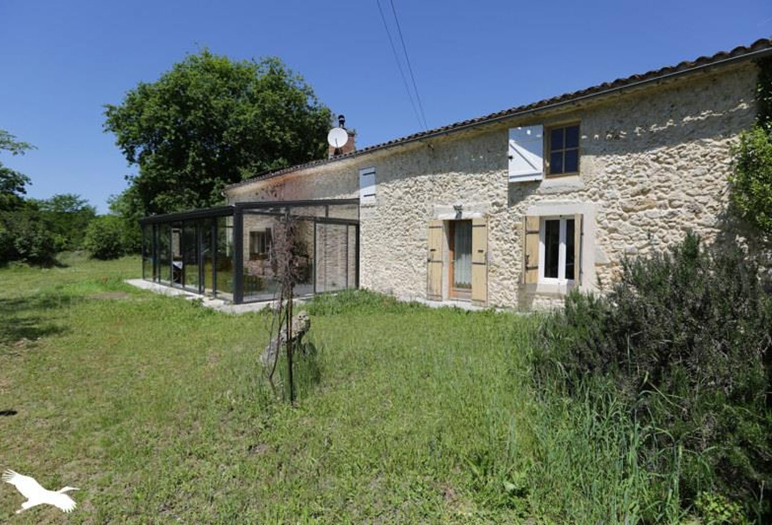 Maison en pierre de 5 pièces principales — photo 1