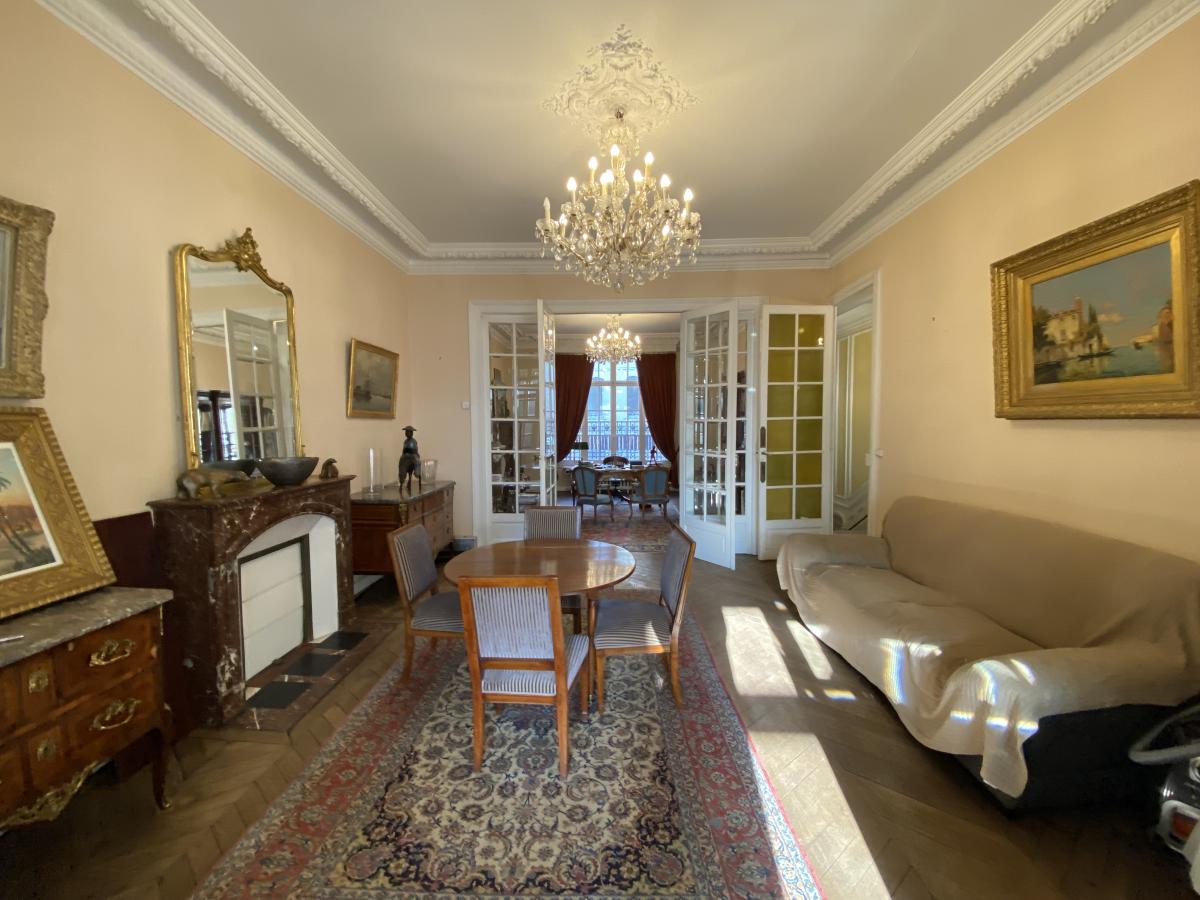 Villa / Maison  T10 à vendre Reims 51100