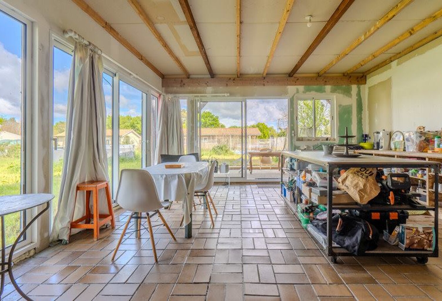 Maison en pierre de 4 pièces principales — photo 1