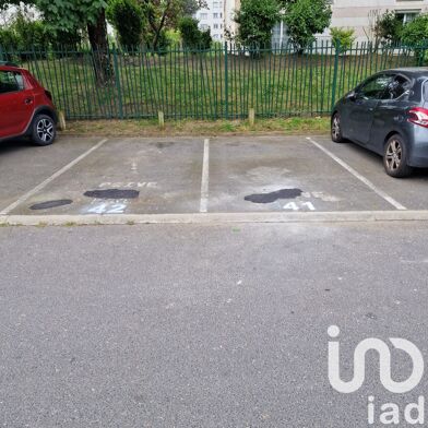 Garage  10500 €