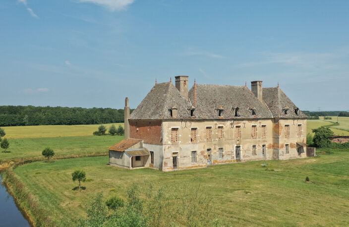 CHATEAU A RENOVER — photo 2