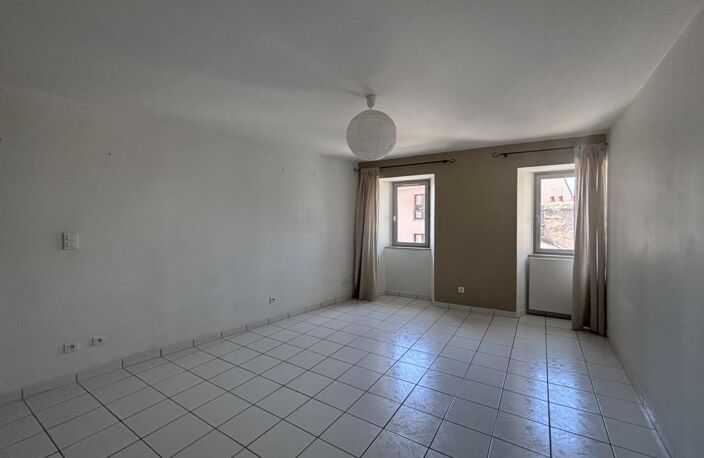 LOCATION T3 DUPLEX RODEZ SANS FRAIS D'AGENCE — photo 2