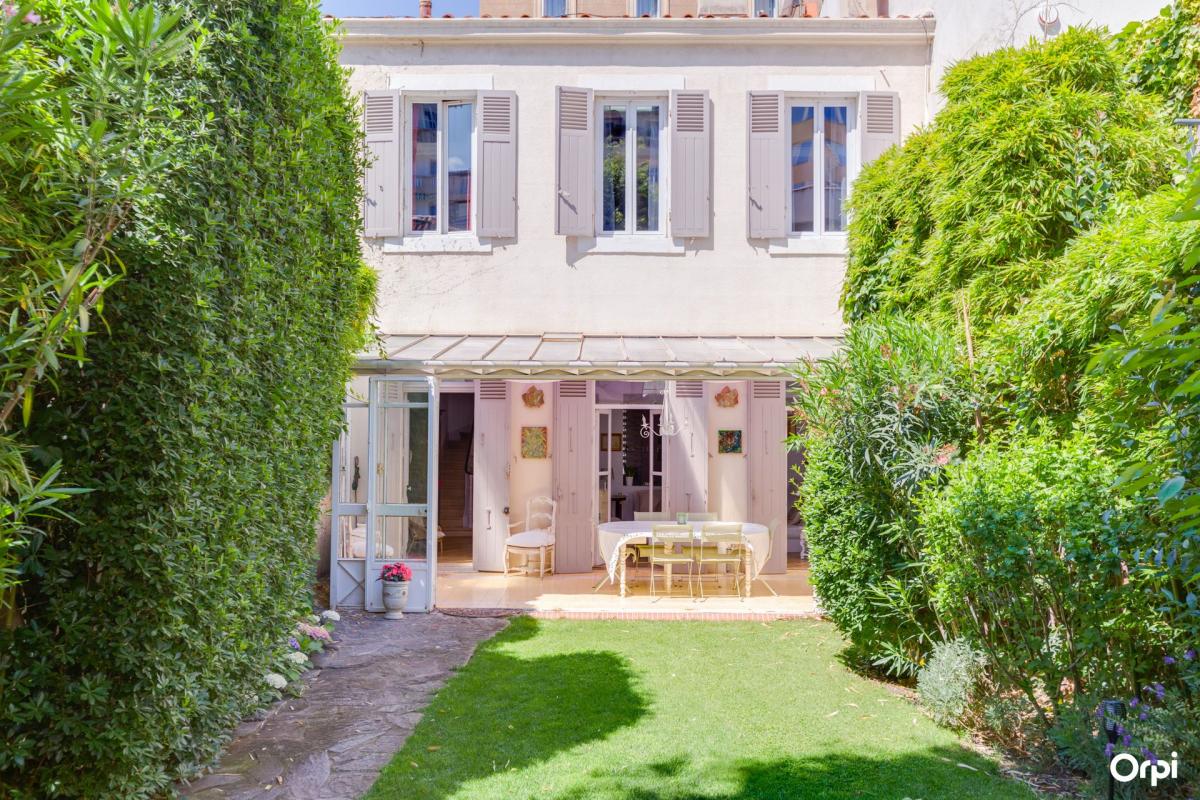 Villa / Maison 5 pièces  à vendre Marseille 8eme 13008