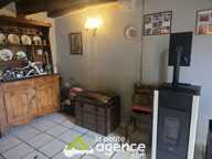 VORNAY: Maison T5 avec un terrain d'environ 2300m2 clos et a — photo 4
