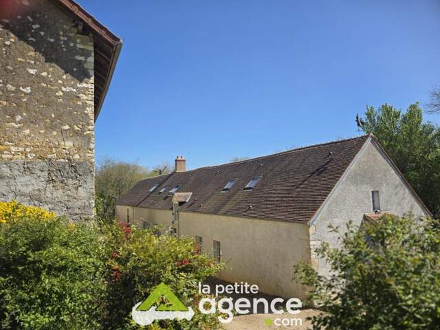 SAINT-DENIS-DE-PALIN: Maison 5 chambres, garages et dépendan — photo du bien