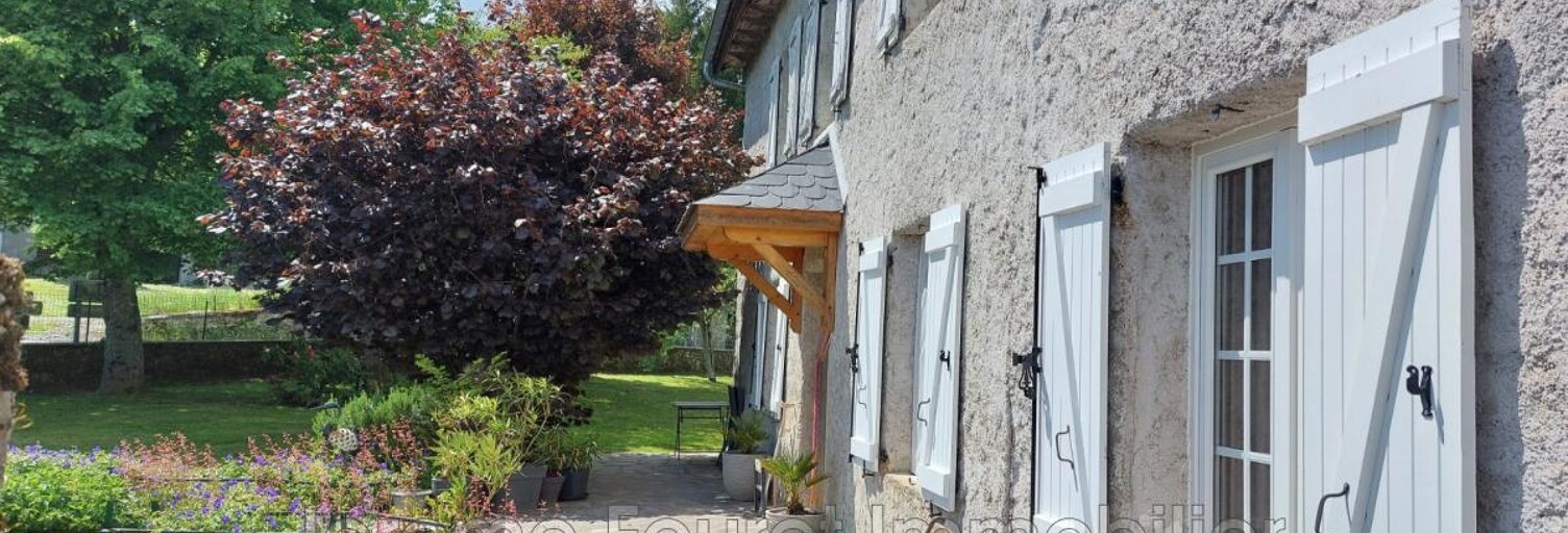 Maison  165 m² à vendre à Saint-Bonnet-près-Bort (19200)