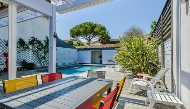 Propri&eacute;t&eacute; 4 pièces  à vendre Rochelle (La) 17000