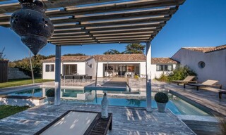 Maison 11 Pièces 420 m² à vendre à La Flotte (17630)