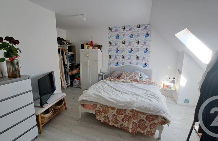Vente maison 5 pièces 134 m² Crouy (02880) — photo 4