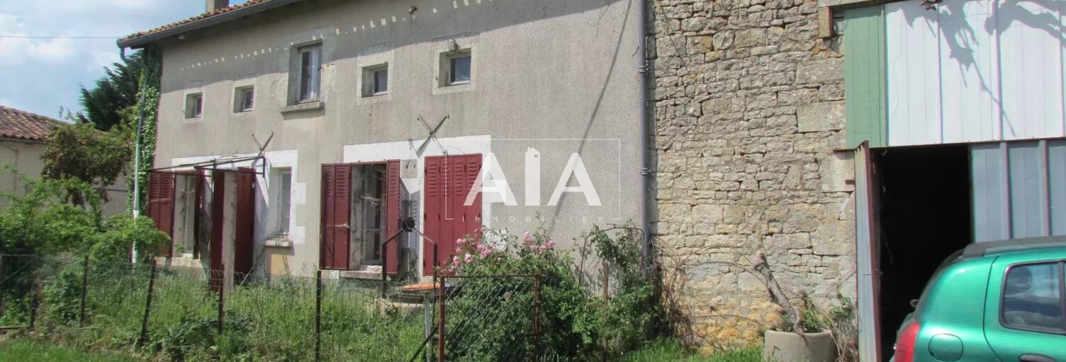 Maison  52 m² à vendre à Nanteuil-en-Vallée (16700)