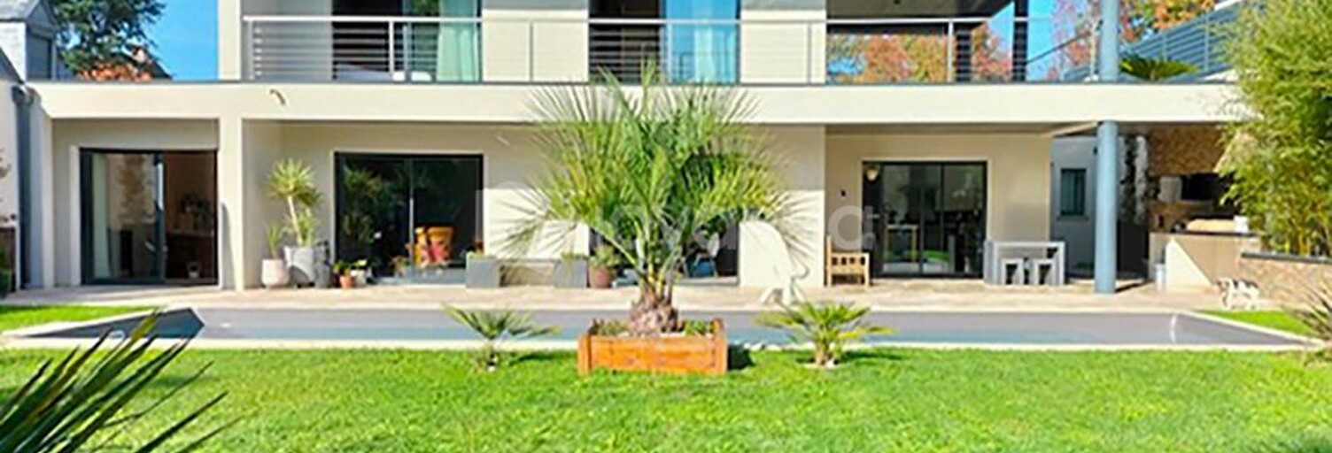 Maison 7 Pièces 189 m² à vendre à Idron (64320)