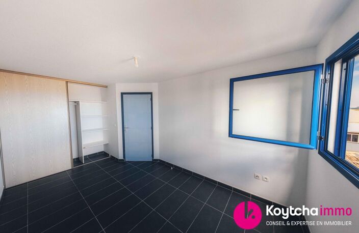 APPARTEMENT T2 | 11ème Km | ASCENSEUR — photo 4