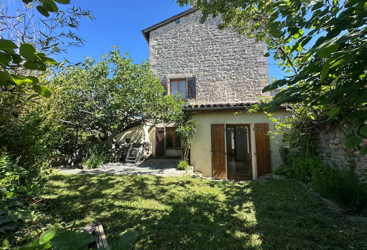 Maison À Vendre 6 pièces — photo 1
