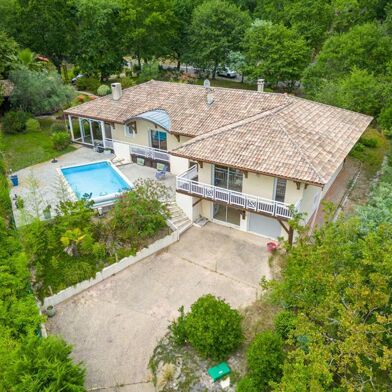 Maison 6 pièces 750000 €