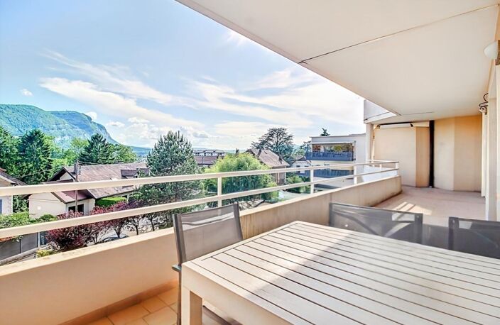 À Vendre – Superbe Appartement avec Terrasse Vue Salève — photo 2