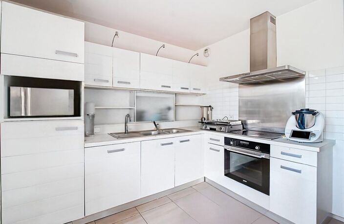 À Vendre – Superbe Appartement avec Terrasse Vue Salève — photo 4