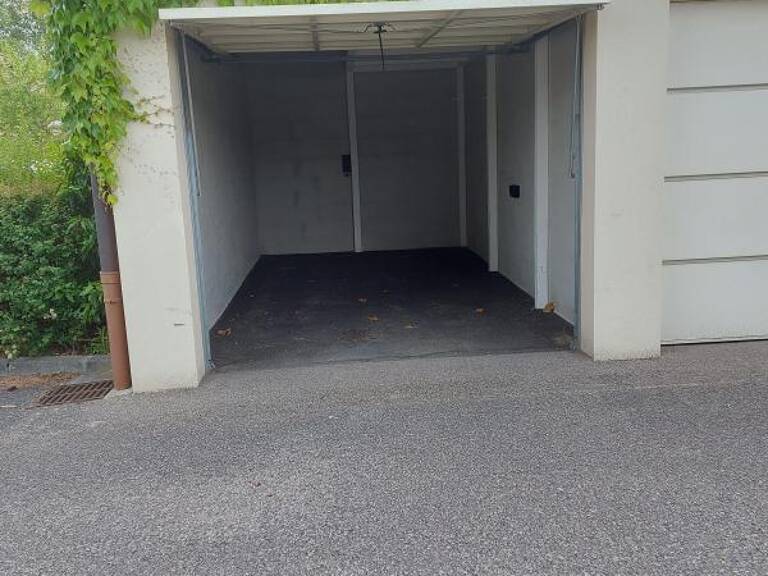 Parking À Louer — photo 1