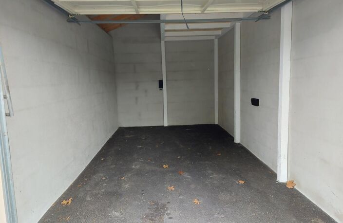Parking À Louer — photo 2