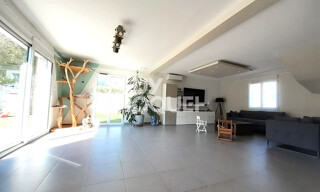 Maison 6 Pièces 172 m² à vendre à Sainte-Croix (01120)