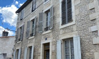 Maison 8 Pièces 137 m² à vendre à Saint-Maixent-l'École (79400)