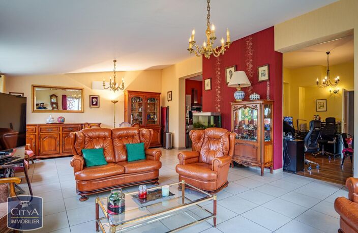 Vente maison 9 pièces 204 m² Saumur (49400) — photo 5