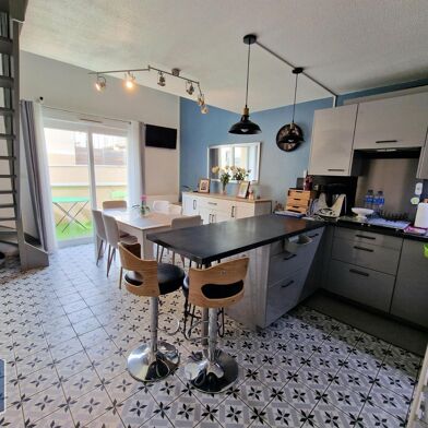 Appartement 5 pièces 164000 €