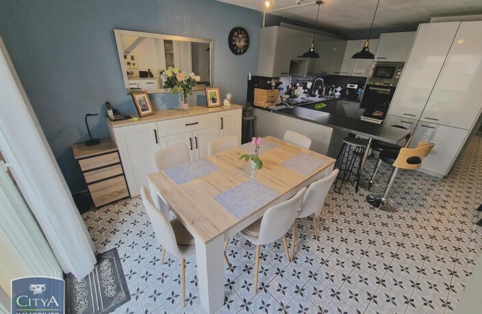 Vente appartement 5 pièces 81 m² Saumur (49400) — photo 3