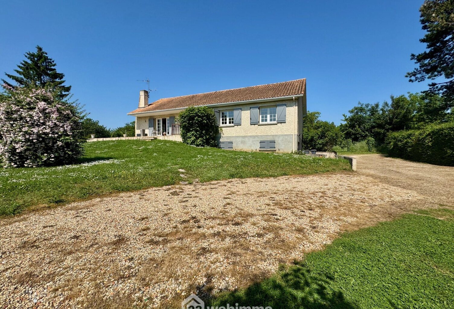 Maison - 161m² - Migné-Auxances — photo 1