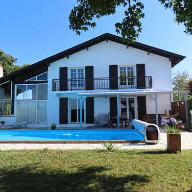 Maison 6 pièces 750000 €
