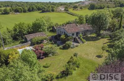 Charmante propriété avec gîte, piscine, grange un magnifique jardin. — photo du bien