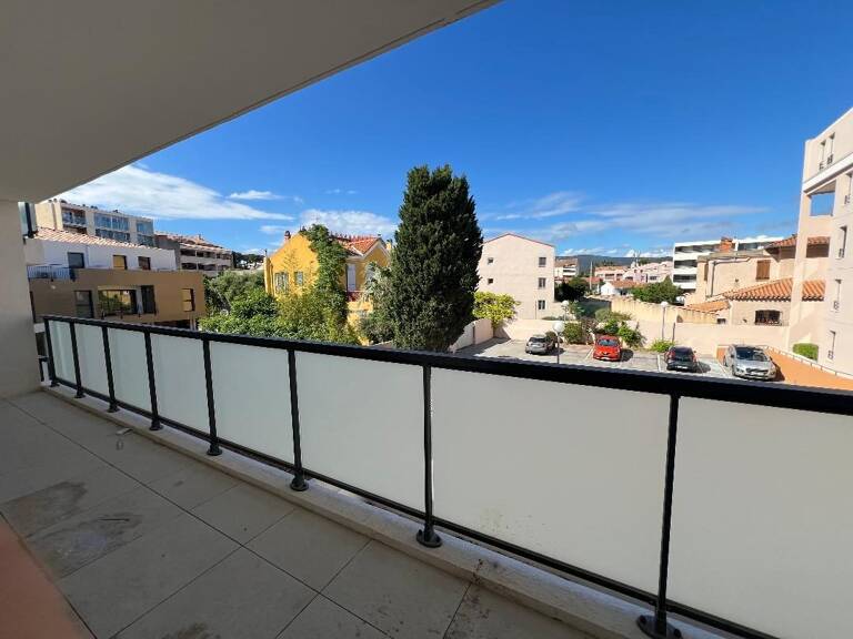 T3 GRANDE TERRASSE PROCHE PLAGE — photo 1