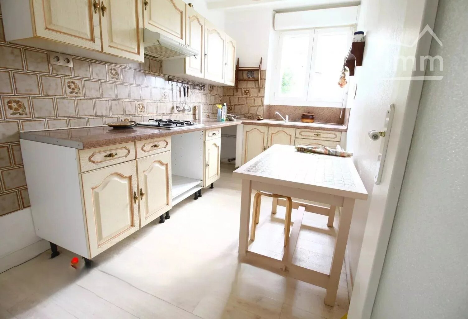A vendre une bâtisse avec 2 logements avec un terrain non attena — photo 1