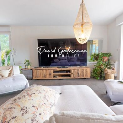 Maison 5 pièces 699000 €