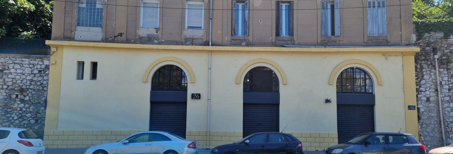 Commerce 6 Pièces 400 m² à louer à Marseille 2 (13002)