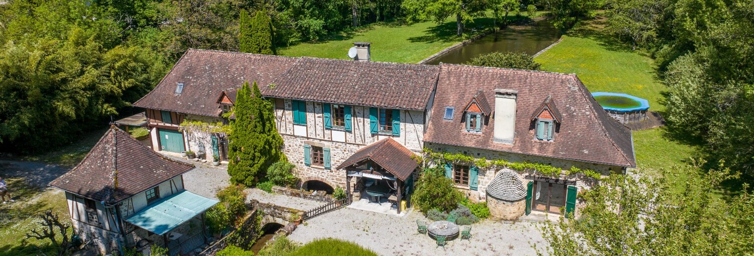 Maison 12 Pièces 272 m² à vendre à Nonards (19120)