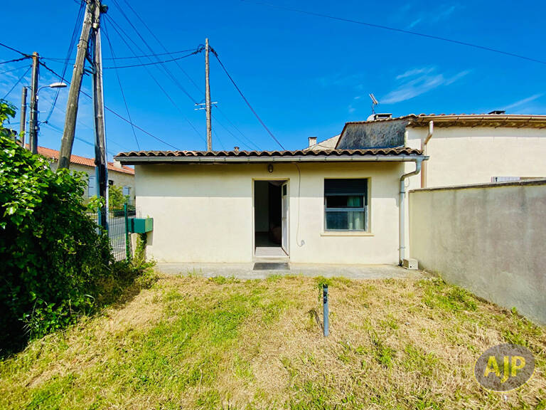 Maison T2 BIS avec jardin centre ville de Lesparre — photo 1